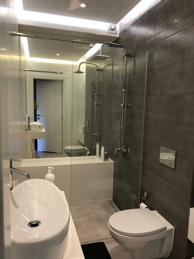 Apartament Jelitkowski Dwor Danzica Esterno foto