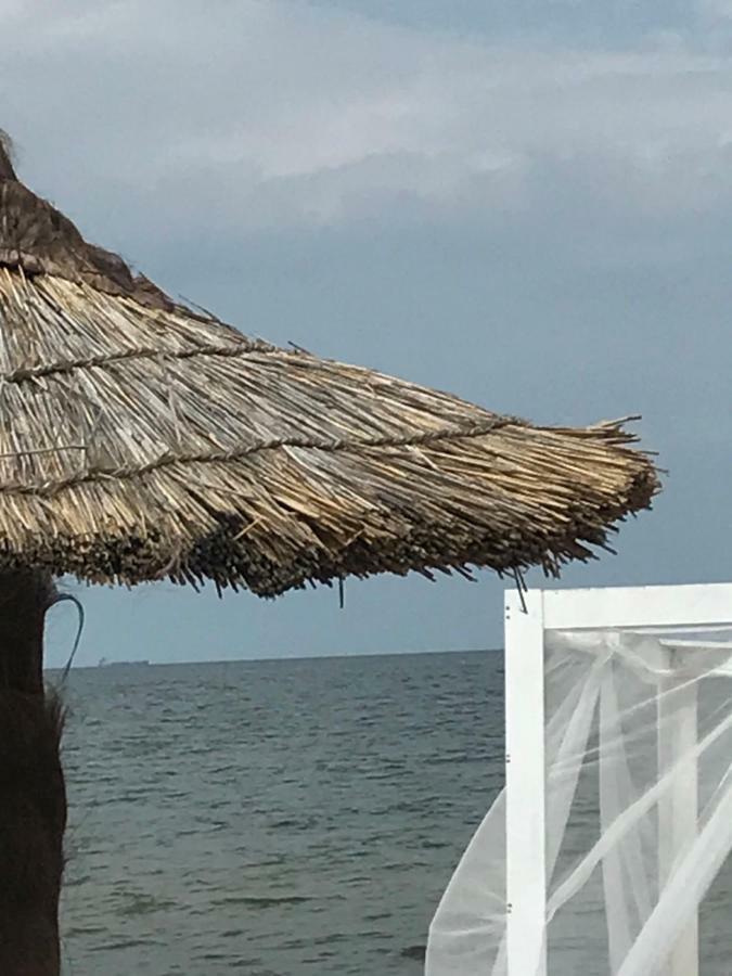 Apartament Jelitkowski Dwor Danzica Esterno foto